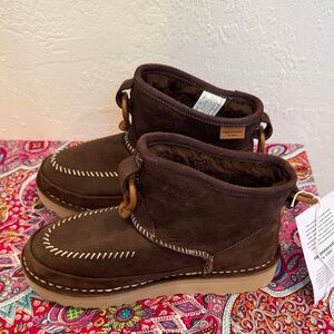 Ugg Campfire Crafted Regenerate Boots Gender Neutral NWT-Womens Size 6/Men 5